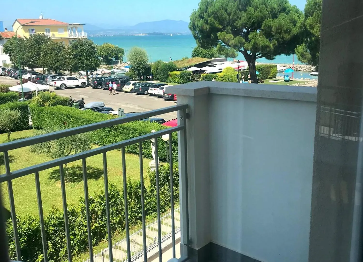 Casa Martori Lake View Rooms Peschiera del Garda 0*,