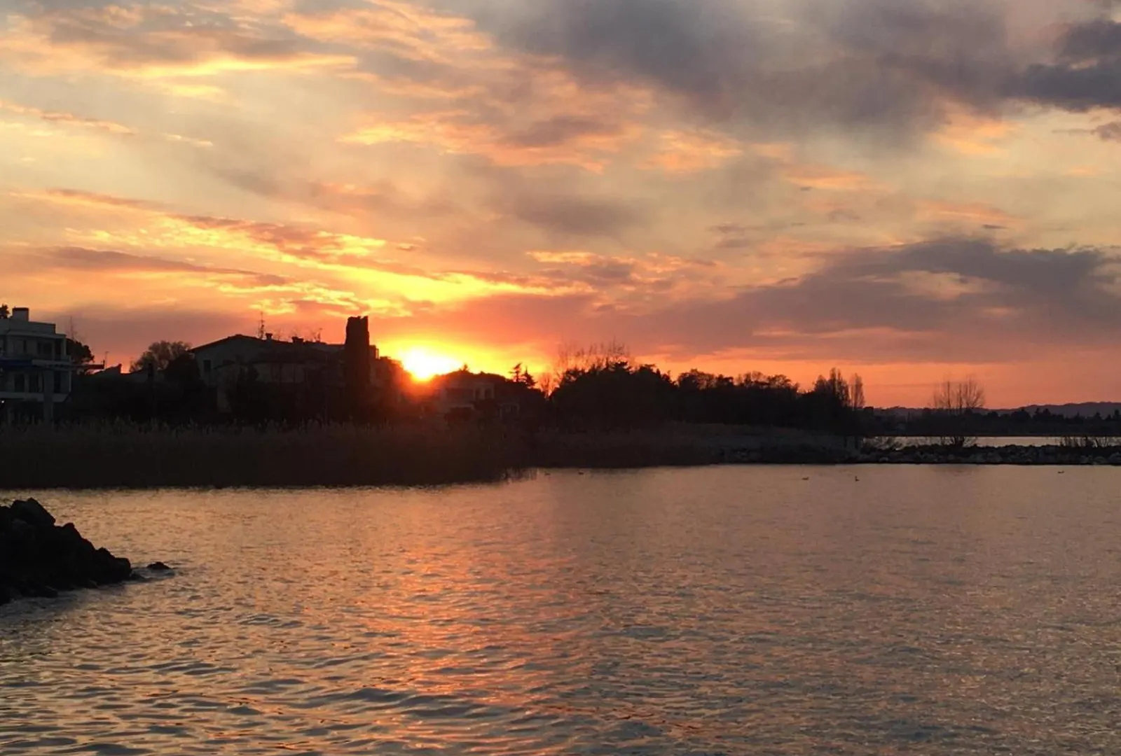Vendégház Casa Martori Lake View Rooms Peschiera del Garda